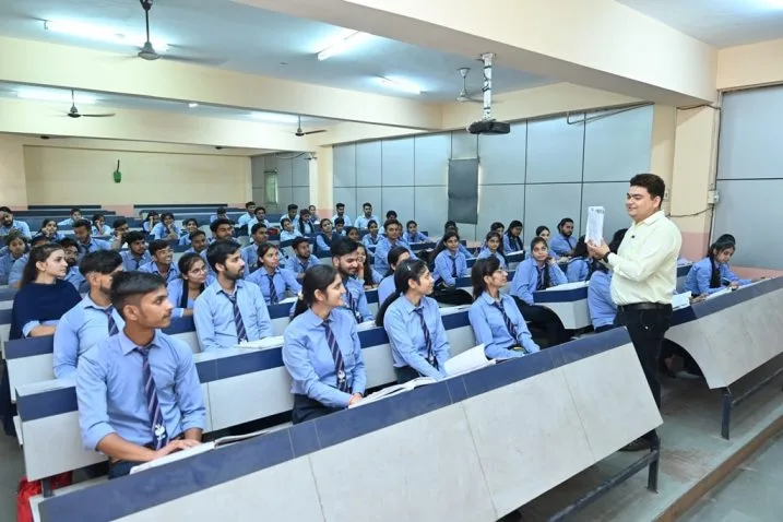 HLM campus life